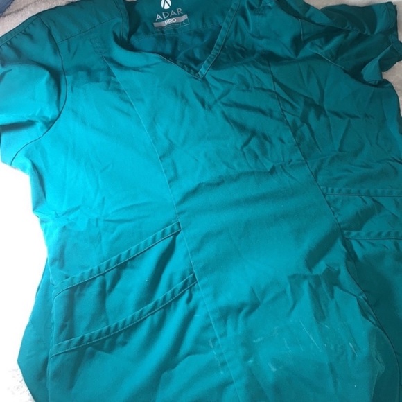 Scrub Set - - Picture 7 of 8